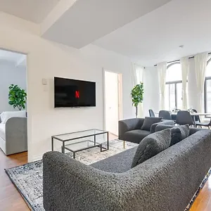 M11 Gorgeous Bright Corner 2br In Heart Of Mtl Apartment Montreal