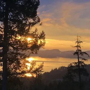 Saltspring Oceanviewgetaway Holiday home Fernwood
