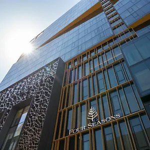 ***** Hotel Four Seasons Canada